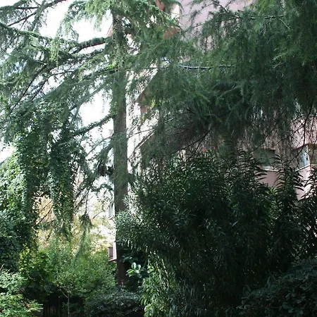 Maison Genevois 3 Bed & Breakfast Roma